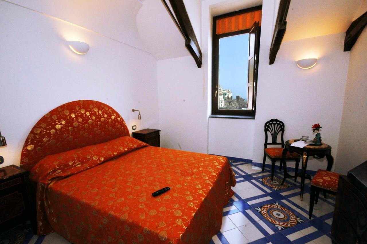 Hotel Croce Di 3*